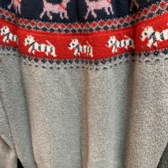 Holiday Time Dog Theme Pullover Long Sleeved Sweater Size XL Gray Pink Blue Red - Picture 4 of 4